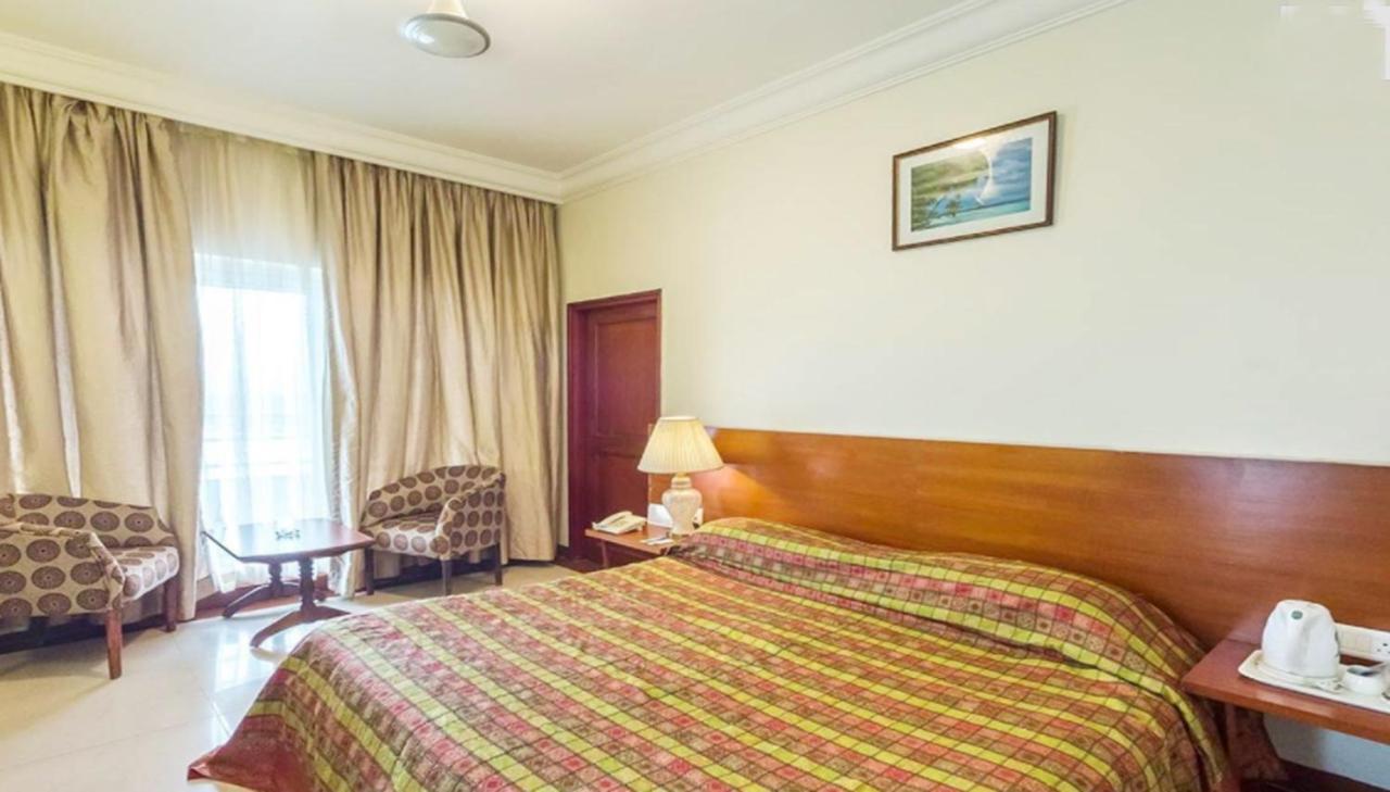 Hotel Rns Residency Sea View Māvalli Exterior foto
