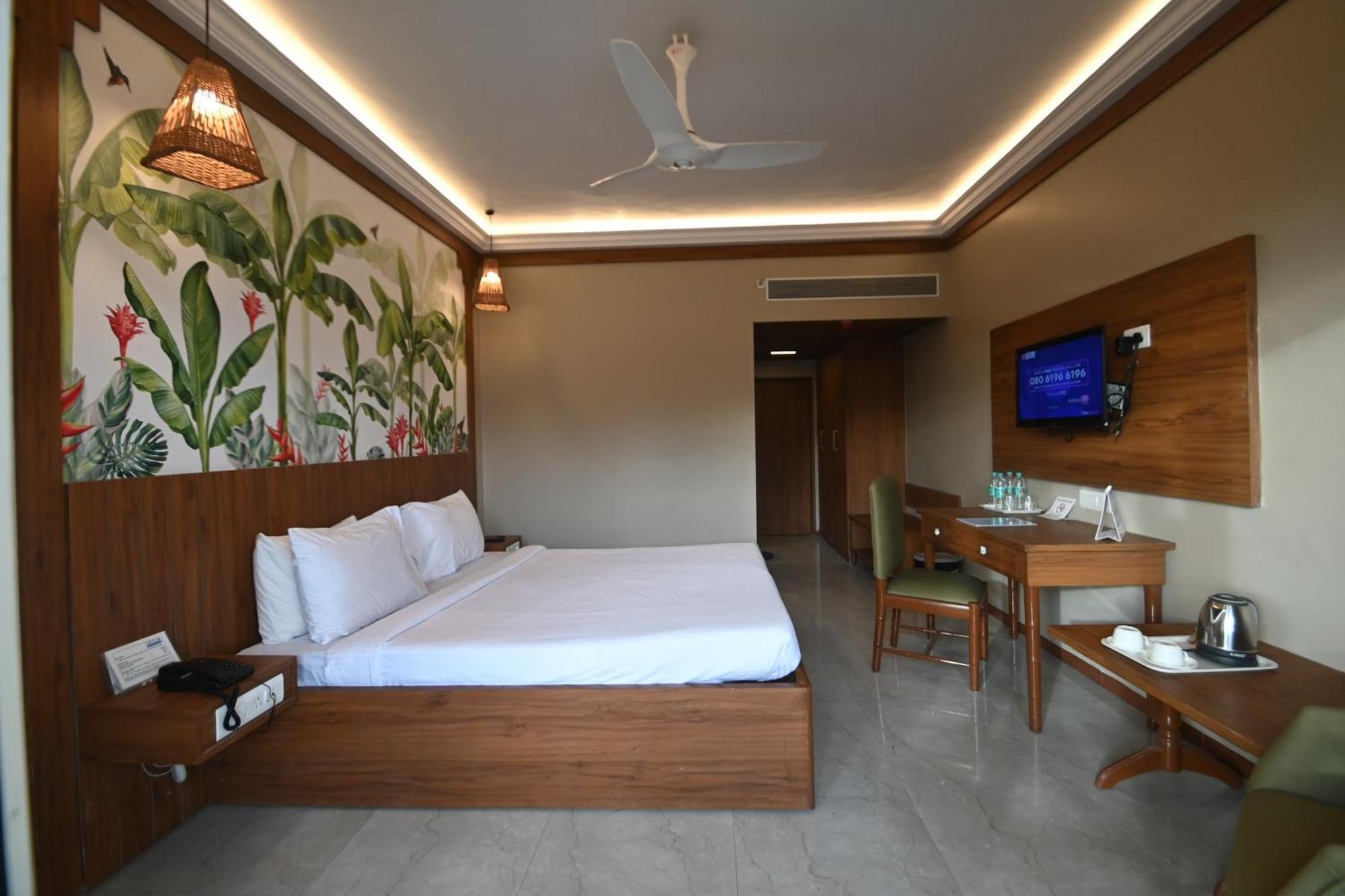 Hotel Rns Residency Sea View Māvalli Exterior foto